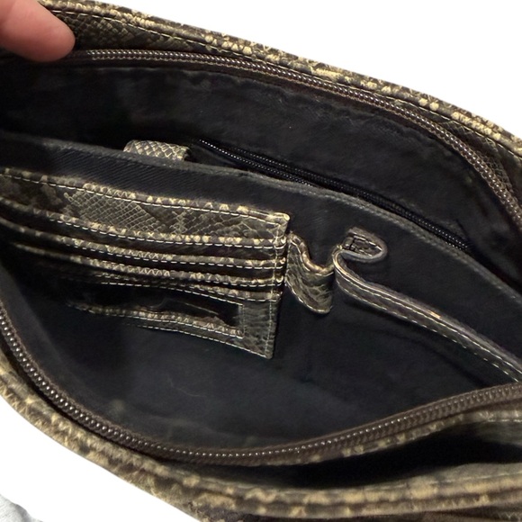 Liz Claiborne vintage rare snakeskin handbag purse vinyl material tan and black. - Picture 5 of 10